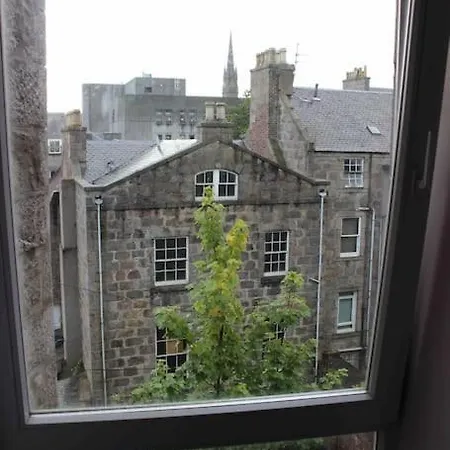 Executive Top Floor 1 Bedroom Apartment Aberdeen Exterior photo